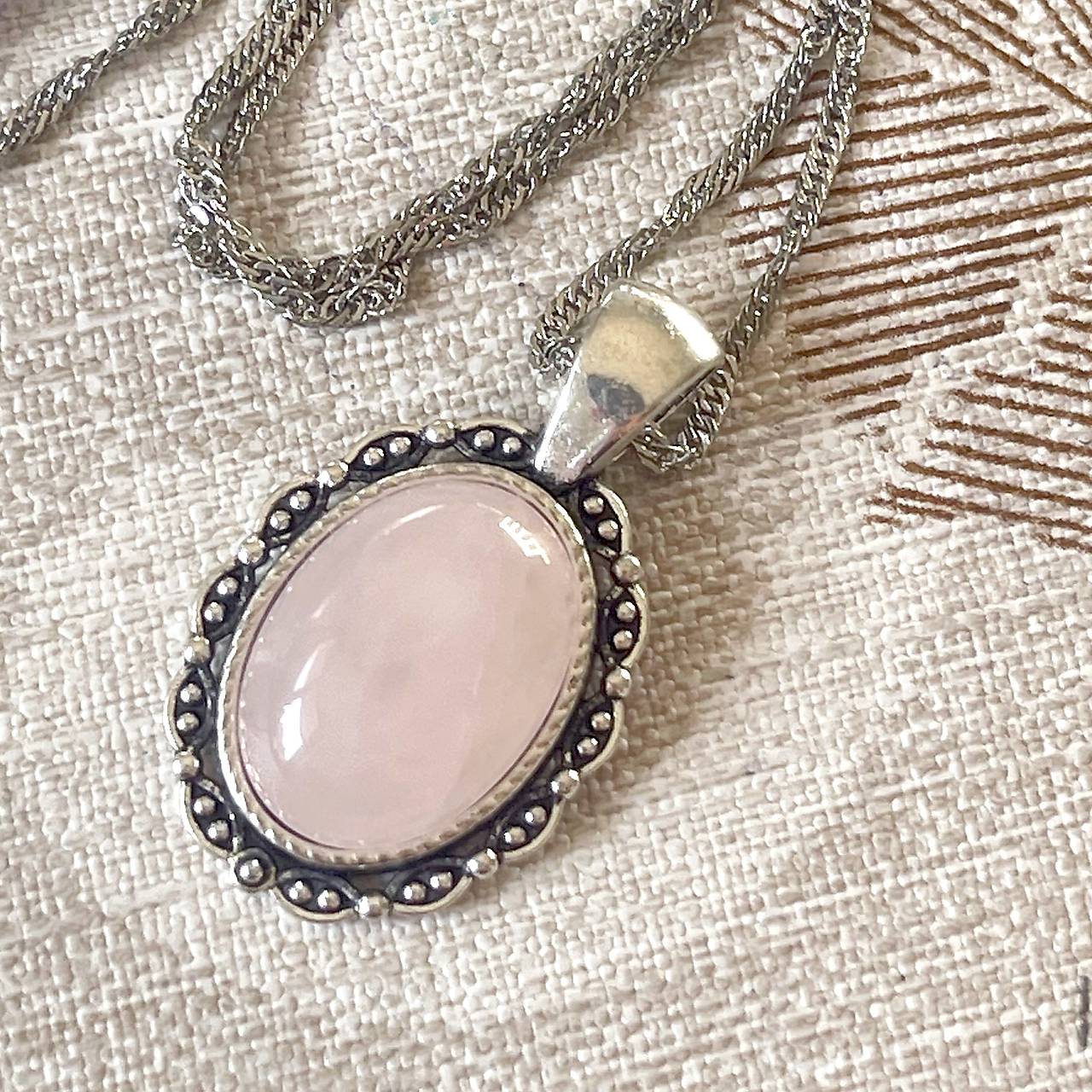 Rose Quartz Antique Silver Necklace / Náhrdelník s ruženínom
