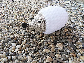 Hračky - Mäkučký malý ježko háčkovaný - biely - 12960064_