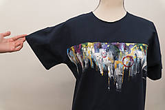 Topy, tričká, tielka - Unisex tmavomodré maľované tričko s abstraktným vzorom - 12957057_