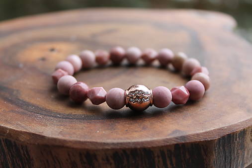 VODNÁR _Rose_BlackLUX