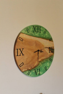 Hodiny - epoxidové drevené hodiny green - 12995793_