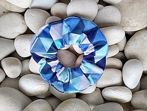 Ozdoby do vlasov - Scrunchies gumička trojuholníky modré - 13005852_