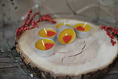 Svietidlá a sviečky - VČELIE čajové (sviečky s červeným srdiečkom) - 13015307_