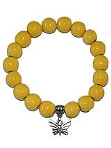 Náramky - Keramický náramok zo žltých korálok, prívesok motýľ - 13031836_