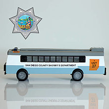 Hračky - Drevený väzenský autobus - Úrad San Diego Šerif - 13032889_