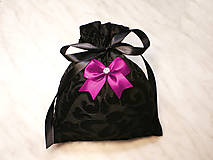 Úžitkový textil - Darčekové zamatové vrecúško čierné s mašličkou , kozmetický sáčok, vrecúško na šperky, - 13037257_