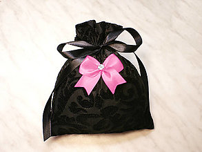 Úžitkový textil - Darčekové zamatové vrecúško čierné s mašličkou , kozmetický sáčok, vrecúško na šperky, - 13037289_