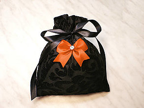 Úžitkový textil - Darčekové zamatové vrecúško čierné s mašličkou , kozmetický sáčok, vrecúško na šperky, - 13037292_