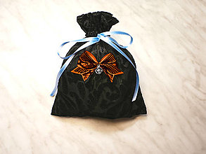 Úžitkový textil - Darčekové zamatové vrecúško čierné s mašličkou , kozmetický sáčok, vrecúško na šperky, - 13037320_