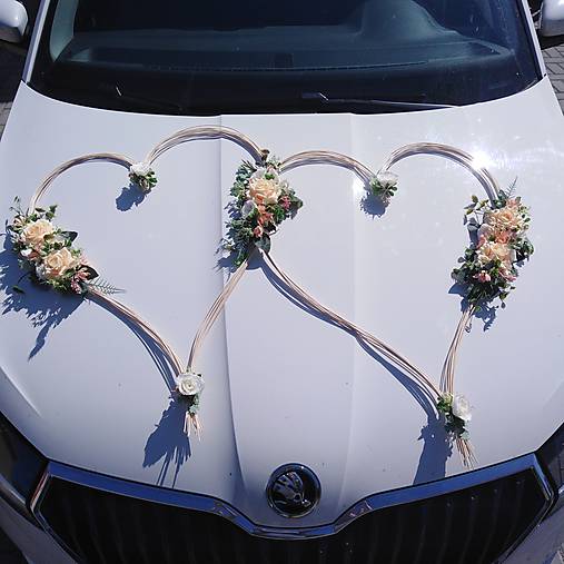 Srdcia na svadobné auto (Marhuľová)