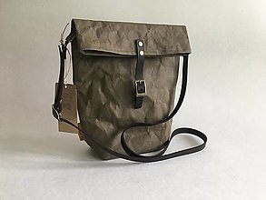 Pánske tašky - Pánska crossbody taška (s hnedým koženým popruhom) - 13039615_
