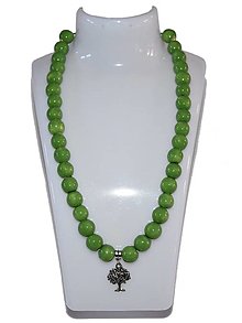 Náhrdelníky - Keramický náhrdelník, zelené korálky, prívesok strom - 13039240_