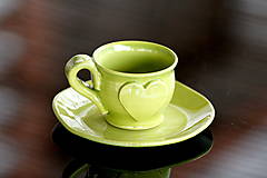 Nádoby - Keramická šálka so srdiečkom Espresso 50 ml zelená - 13052133_