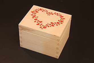 Úložné priestory & Organizácia - Srdce Ručne maľovaná drevená krabička na obrúčky - 13053317_