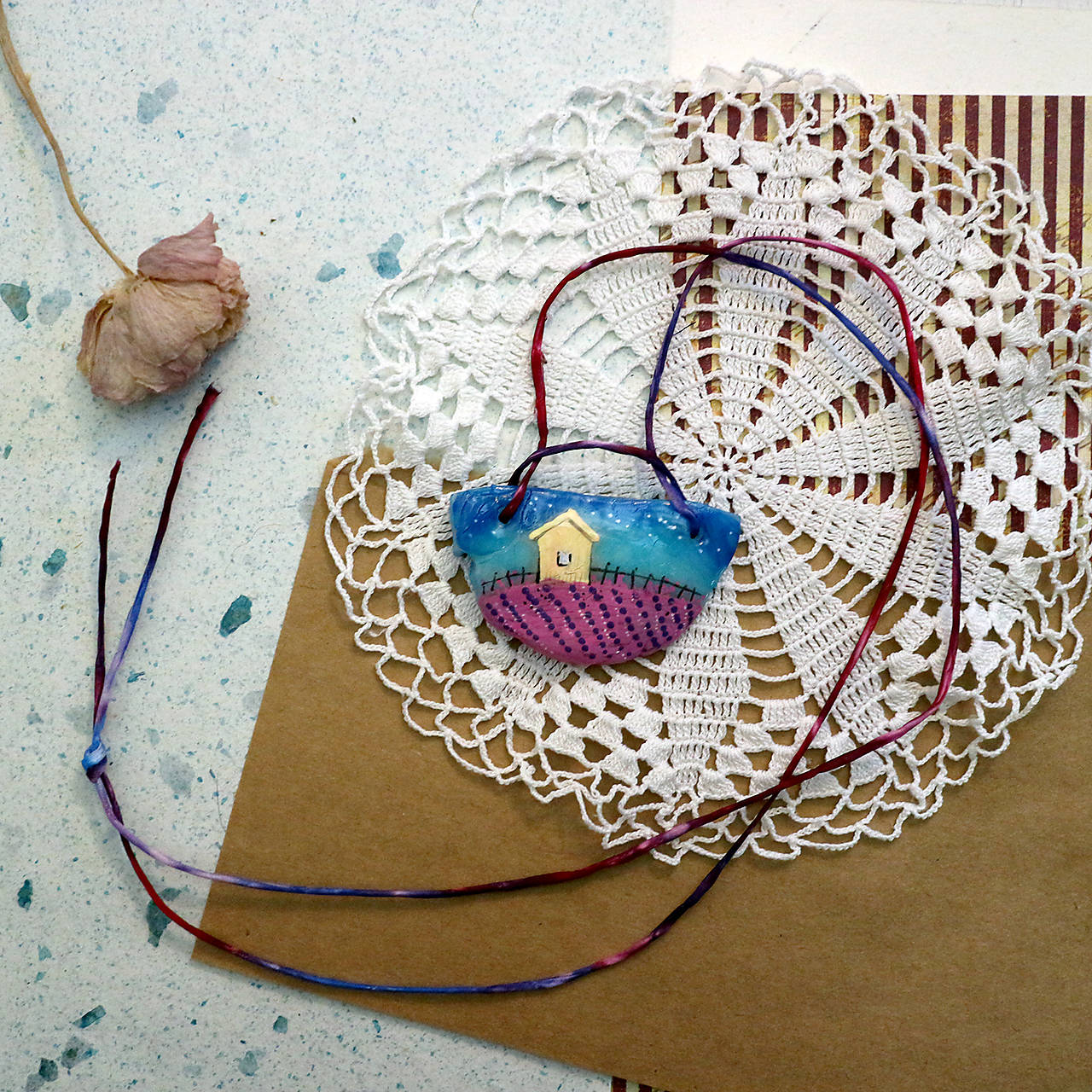 Levandulové pole/ náhrdelník