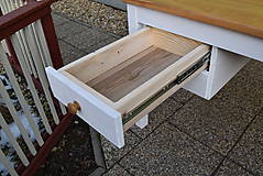 Nábytok - Masívny písací stôl s dvomi šuflíkmi - 13064755_