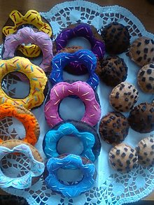 Hračky - Farebné šišky a americké cookies - 13075722_