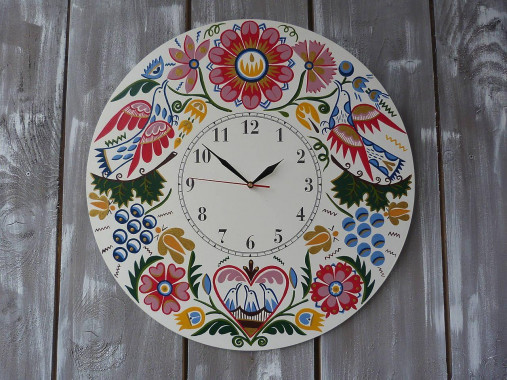 Hodiny - hodiny s Vajnorským ornamentom so srdiečkom - 13076824_