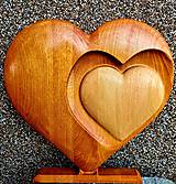Dekorácie - Drevorezba Srdce v srdci  - 13080609_