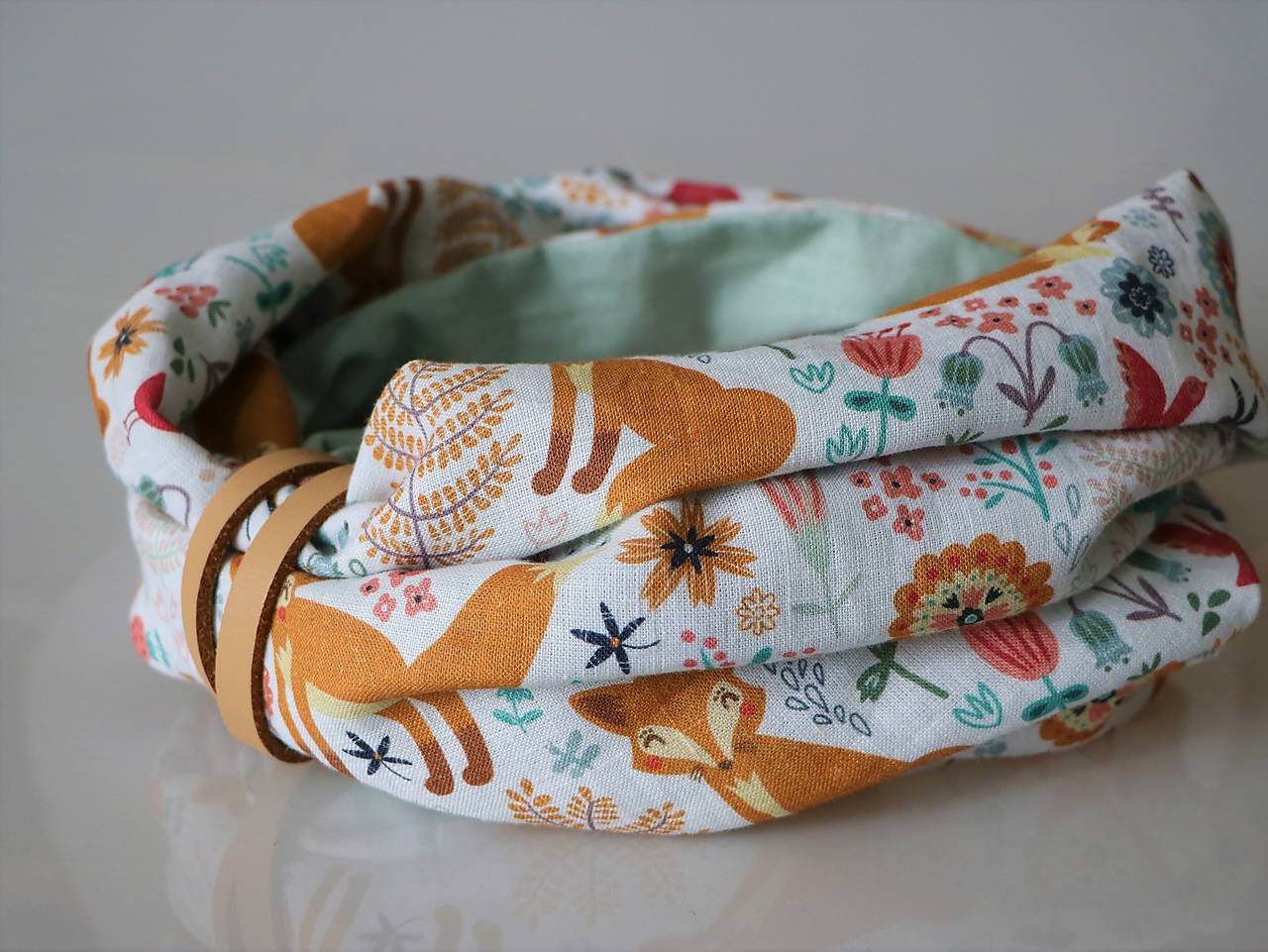 Štýlový ľanový nákrčník líška