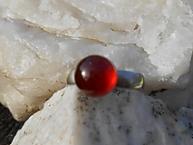 silver ring with red garnet-granát