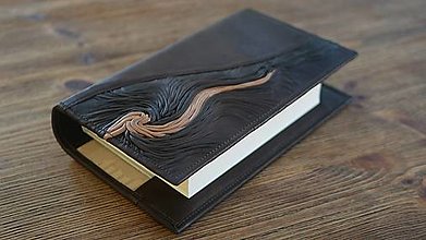 Papiernictvo - Kožený obal na knihu o velikosti A5 - 13096775_