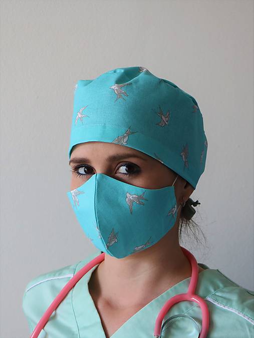 Dizajnová operačná / chirurgická čiapka lastovičky modré