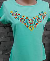 Topy, tričká, tielka - Dámske vyšívané tričko - Krakovany ornament - 13103109_