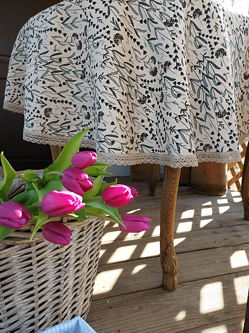 Úžitkový textil - Ľanový obrus Lavender Beauty - 13102376_