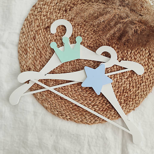 Nábytok - Dopredaj - Set bielych detských vešiakov - 13109858_