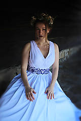 Šaty - Svadobné šaty s maľovaným opaskom - 13116553_