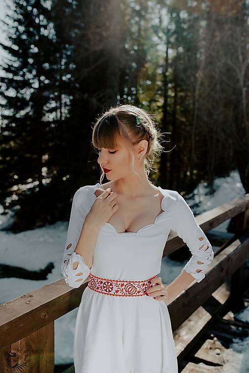 biele madeirové šaty Očovianka