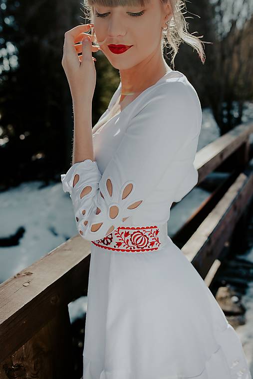 biele madeirové šaty Očovianka