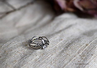 Prstene - strieborný prsteň zirkón (ginko) - 13117594_