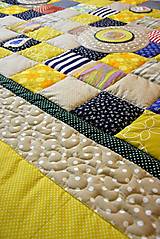 Úžitkový textil - Prehoz štvorce - aplikácie kruhy - 13127104_