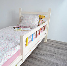 Nábytok - Jednolôžková masívna detská posteľ Mila - 13128336_
