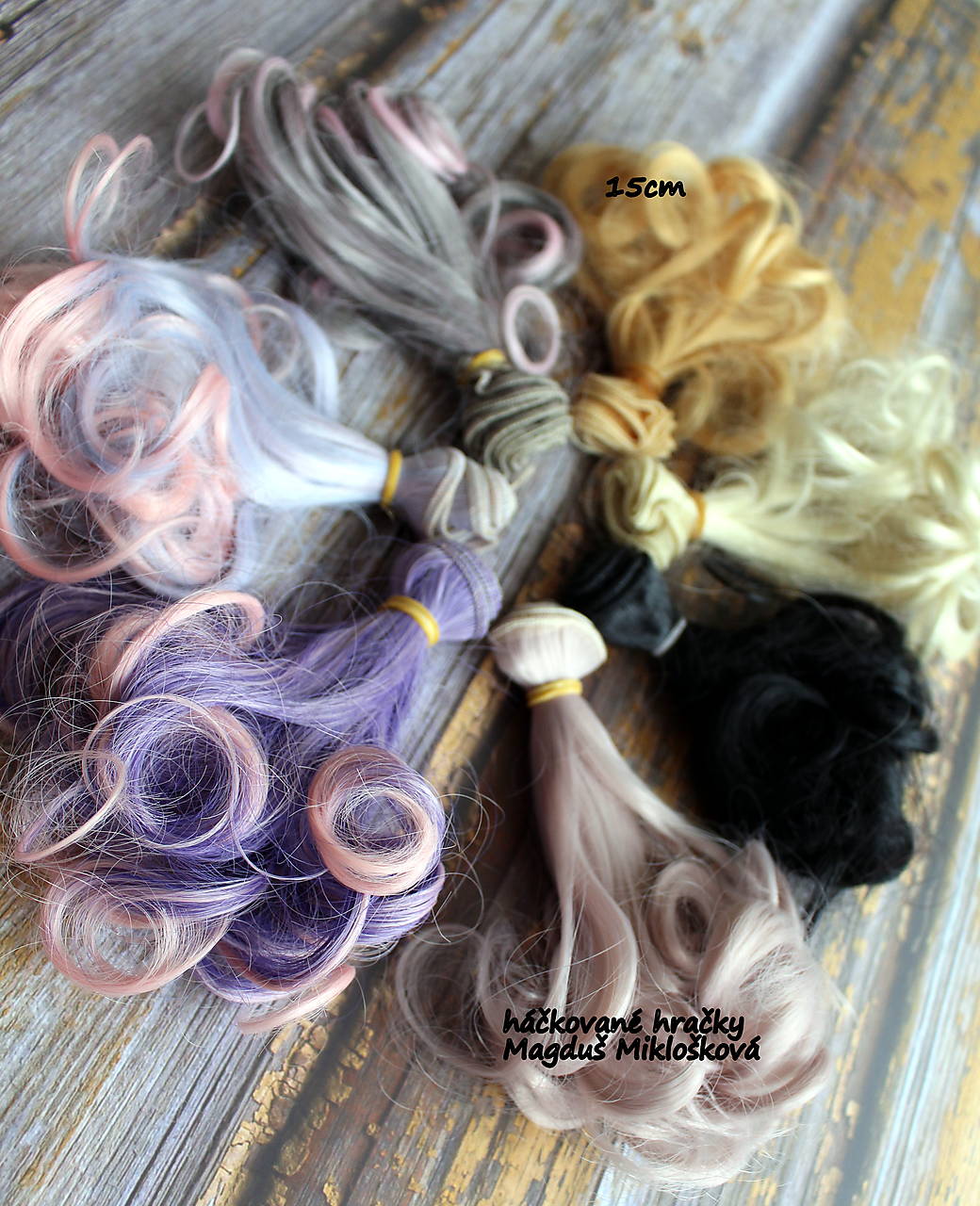 Vlásky pre ručné práce  - 15cm vlnité