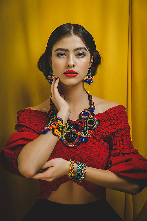  - Šujtášový farebný náhrdelník Frida - 13151137_