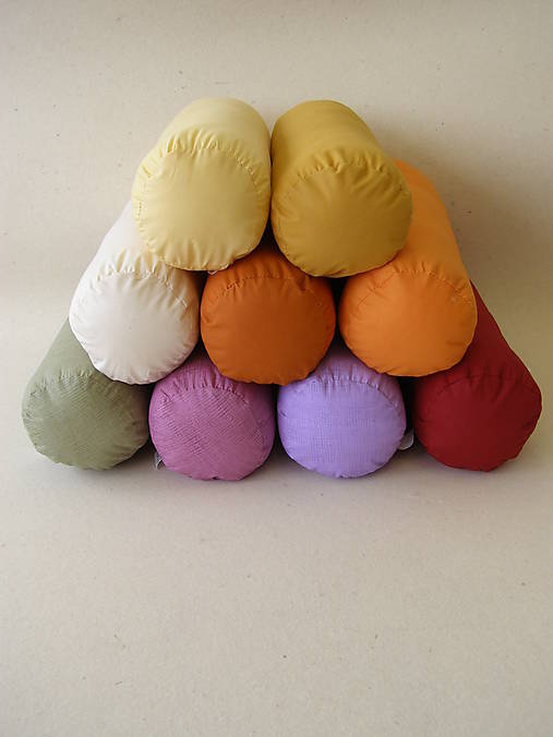 Úžitkový textil - Pohodlný relaxačný vankúš VALČEK 100% bavlna - 13160642_