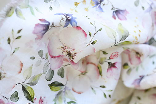 Elegantný navliekací nákrčník zo 100% kvetinového ľanu "Giardina"