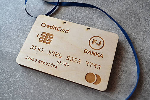 Drevená obálka na peniaze bankomatová karta