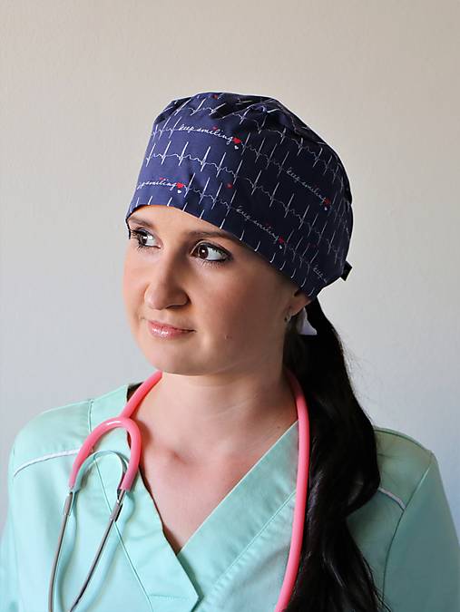 Dizajnová operačná / chirurgická čiapka EKG modré