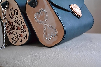 Kabelky - Kožená kabelka Zuzička (Smaragdovozelená pigmentovaná koža) - 13171602_