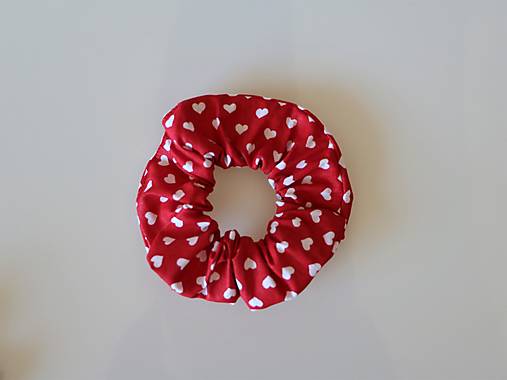 Scrunchies gumička mini srdiečka červená