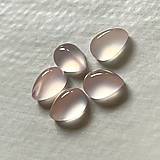 Minerály - Rose chalcedón kabošon slza / 6x4 mm - 13190625_