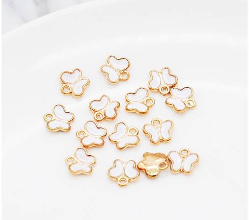 Komponenty - Prívesok motýľ, 8 x 8 mm, 1 ks (biely) - 13190264_