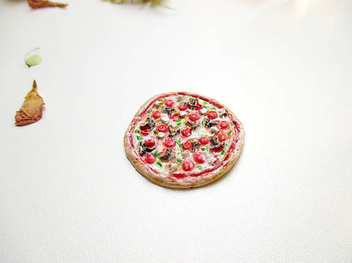 Hračky - Mini PIZZA ♡ (Pizza saláma, šampiňóny, bazalka, mozzarella) - 13202376_
