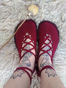 Ponožky, pančuchy, obuv - Červené vinove barefoot Zaježky - 13204691_