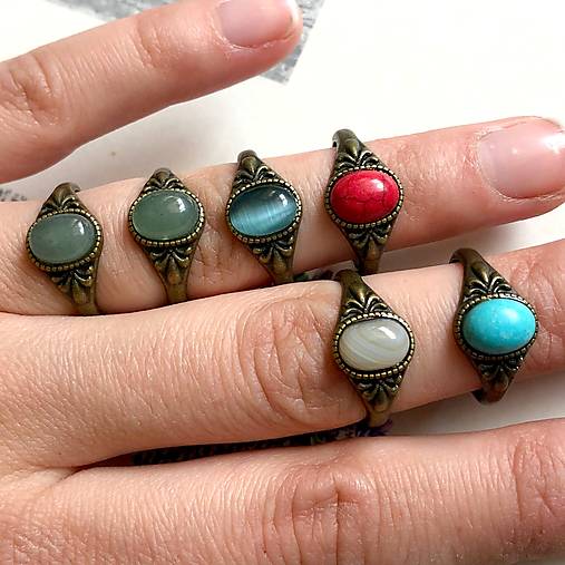 Simple Mini Bronze Gemstone Ring / Jemný bronzový prsteň s minerálom