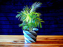 Nádoby - 3D tlačený kvetináč „Lola“ / ekologický / biologicky odbúrateľný / geometrický moderný dizajn / low poly - 13222474_